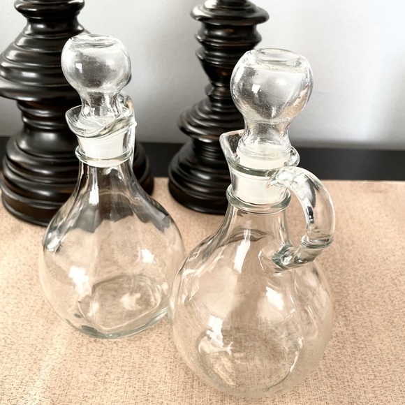 🆕Set of 2 Glass Cruets, with Stopper - Picture 2 of 4
